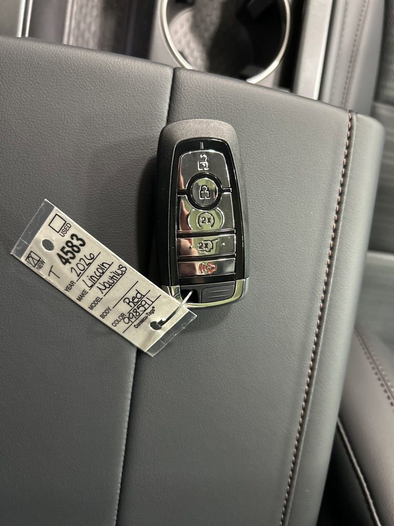 New 2026 Lincoln Nautilus Reserve image 24