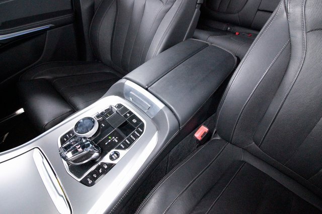 Used 2022 BMW X5 xDrive45e image 11