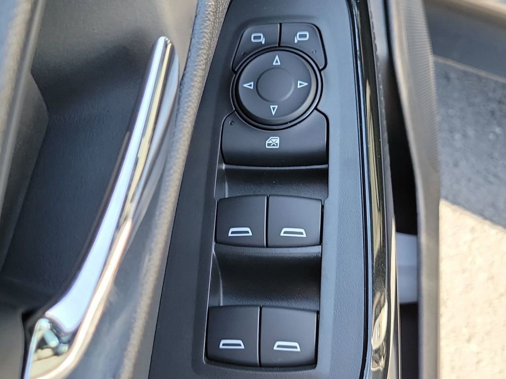 New 2026 Chevrolet Trax RS w/ Sunroof Package image 16