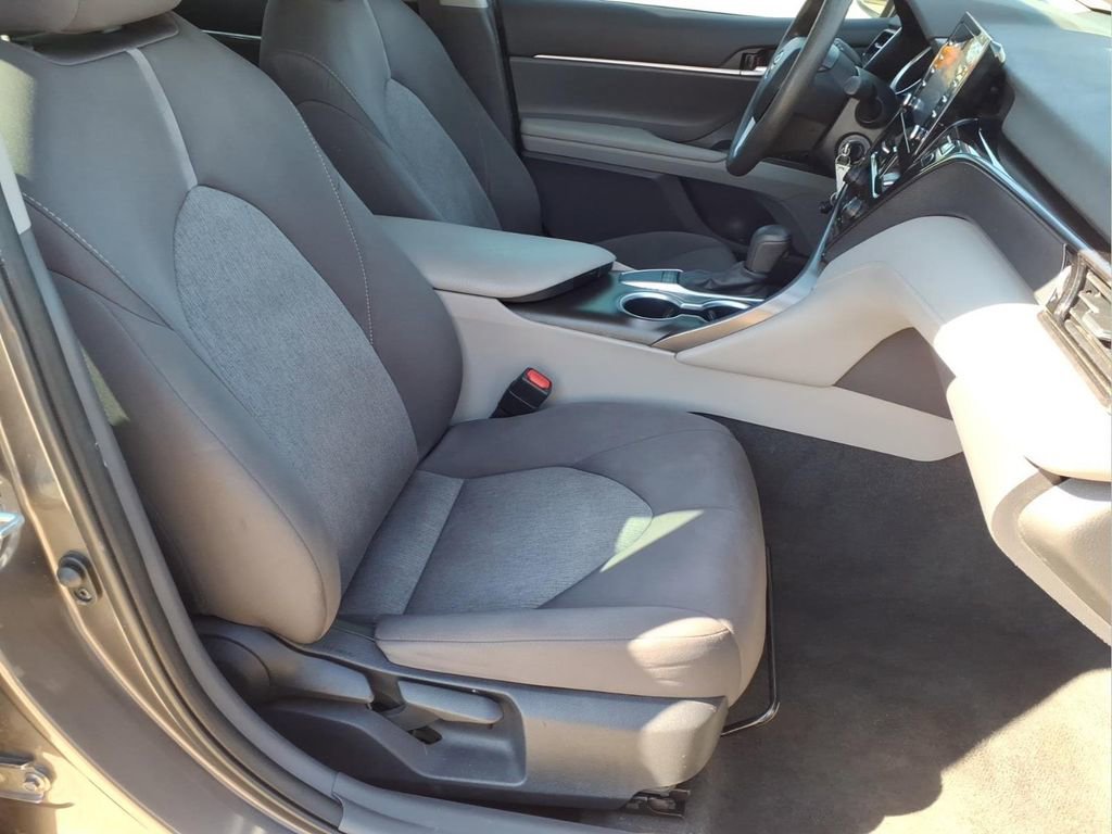 Used 2023 Toyota Camry LE image 13
