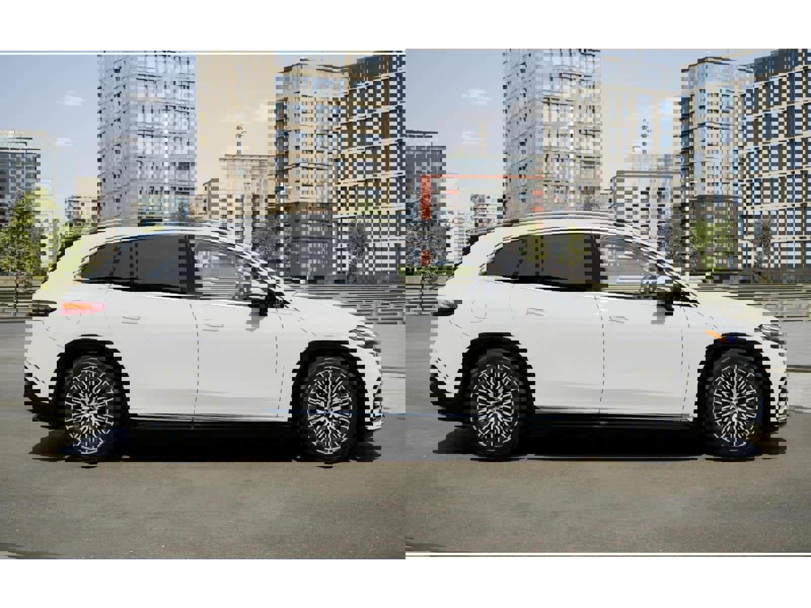 New 2026 Mercedes-Benz EQS 400 4MATIC SUV image 15