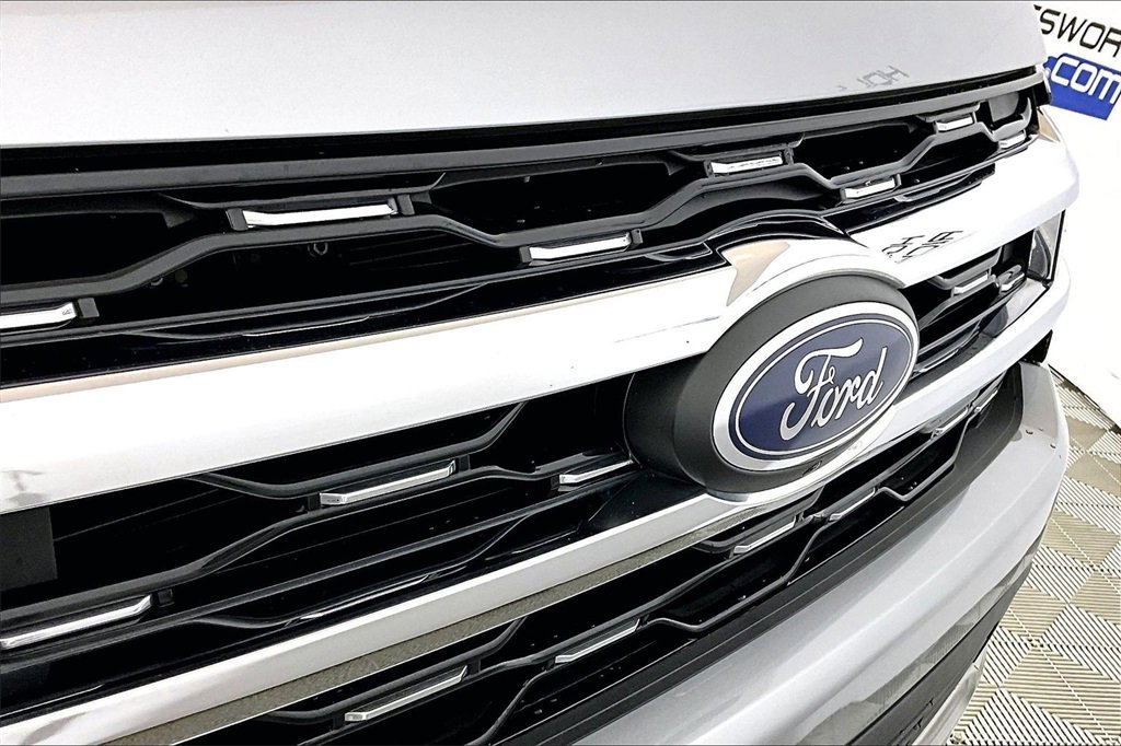 Used 2024 Ford Expedition Limited image 24