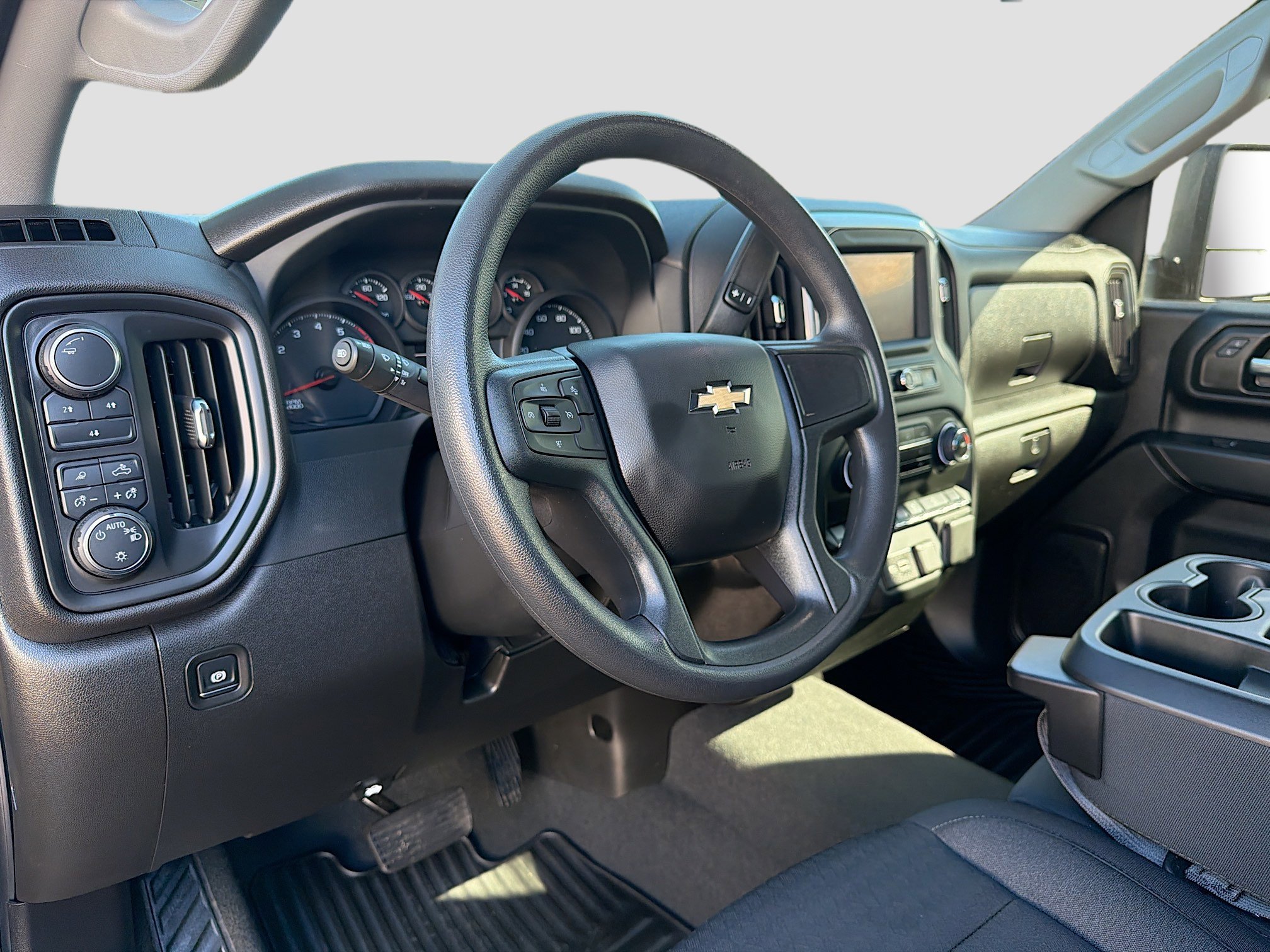 Used 2025 Chevrolet Silverado 2500 Custom w/ Custom Value Package image 25