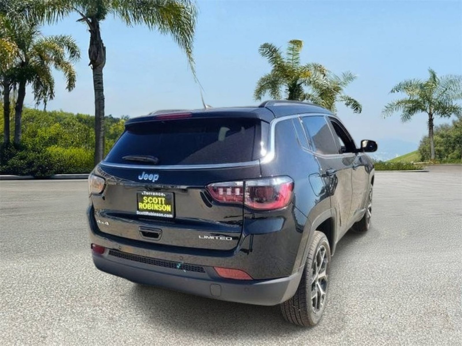 New 2026 Jeep Compass Limited w/ Sun, Sound & Navigation Group AWD/4WD image 4