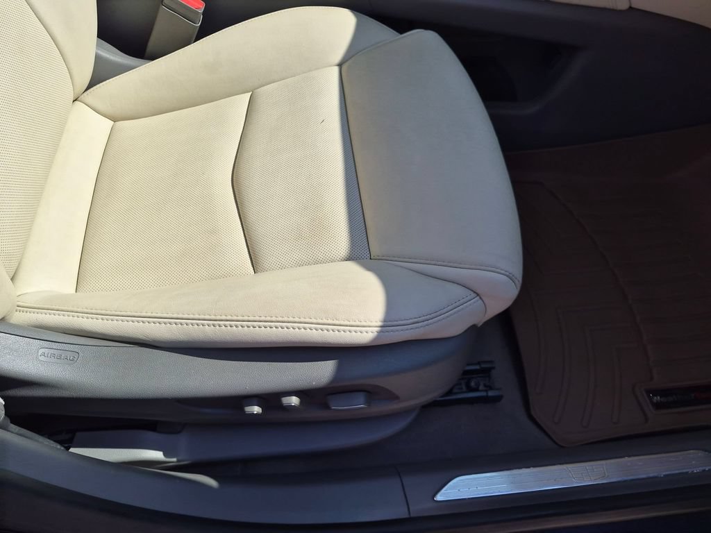 Used 2019 Cadillac XT5 Premium Luxury FWD image 29