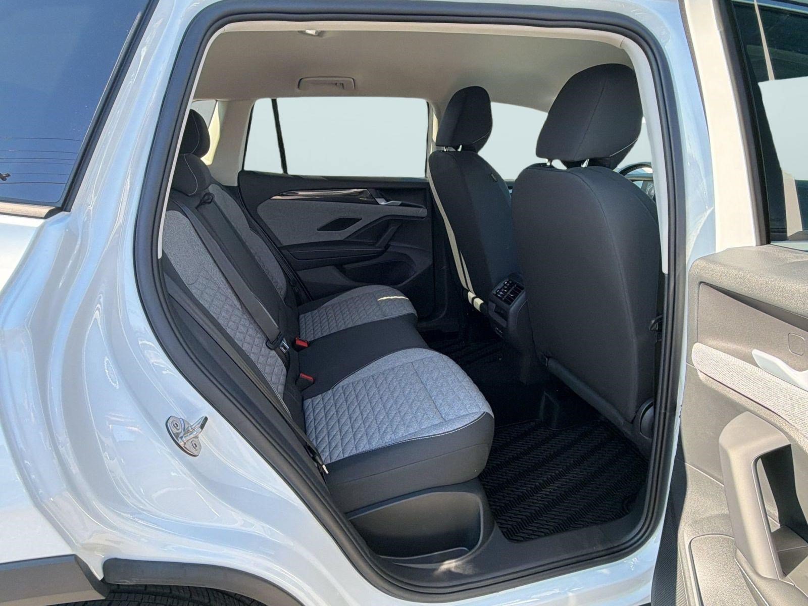Certified 2026 Volkswagen Tiguan S FWD image 27