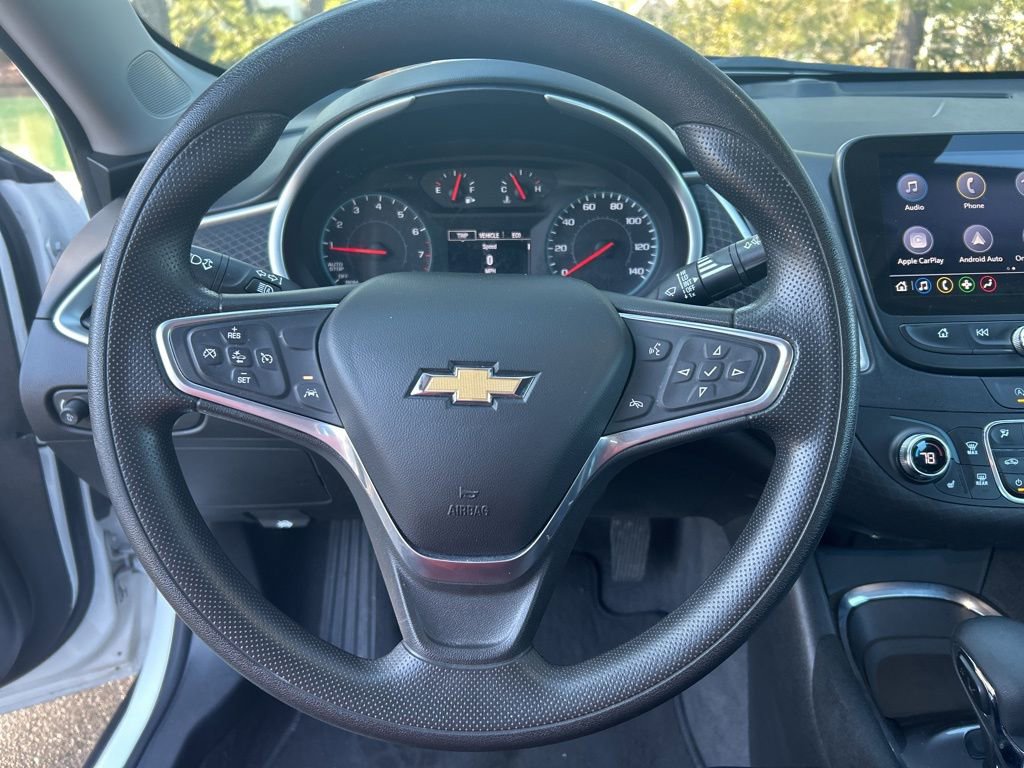 Used 2023 Chevrolet Malibu LT image 18