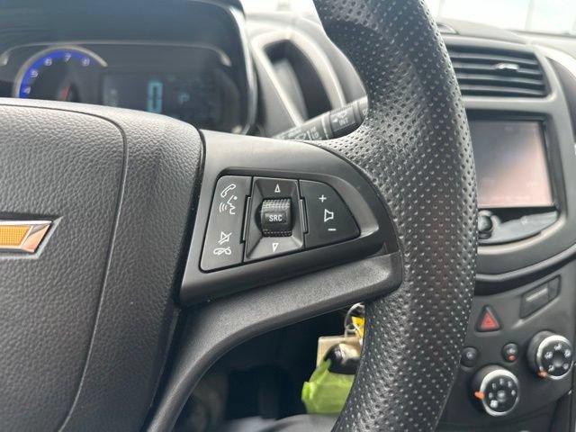 Used 2015 Chevrolet Trax LS FWD image 36