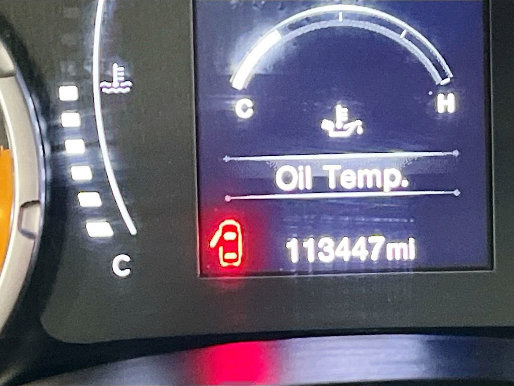 Used 2018 Jeep Renegade Latitude w/ Cold Weather Group image 12