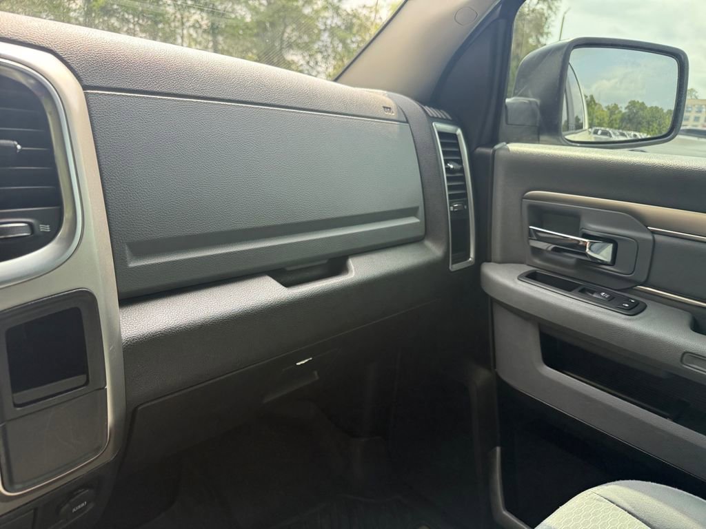 Used 2019 RAM 1500 Classic SLT RWD image 23