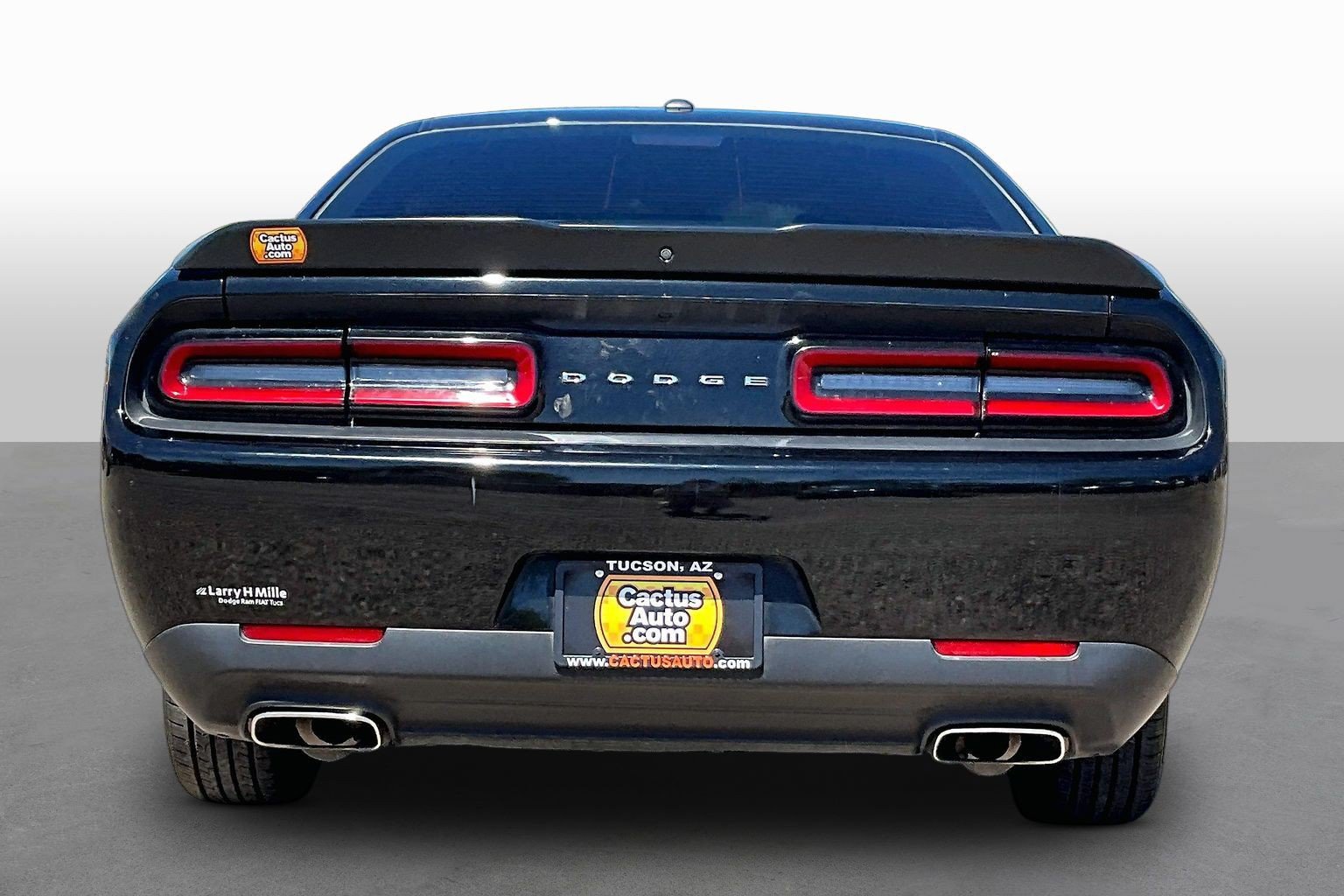 Used 2023 Dodge Challenger SXT RWD image 4