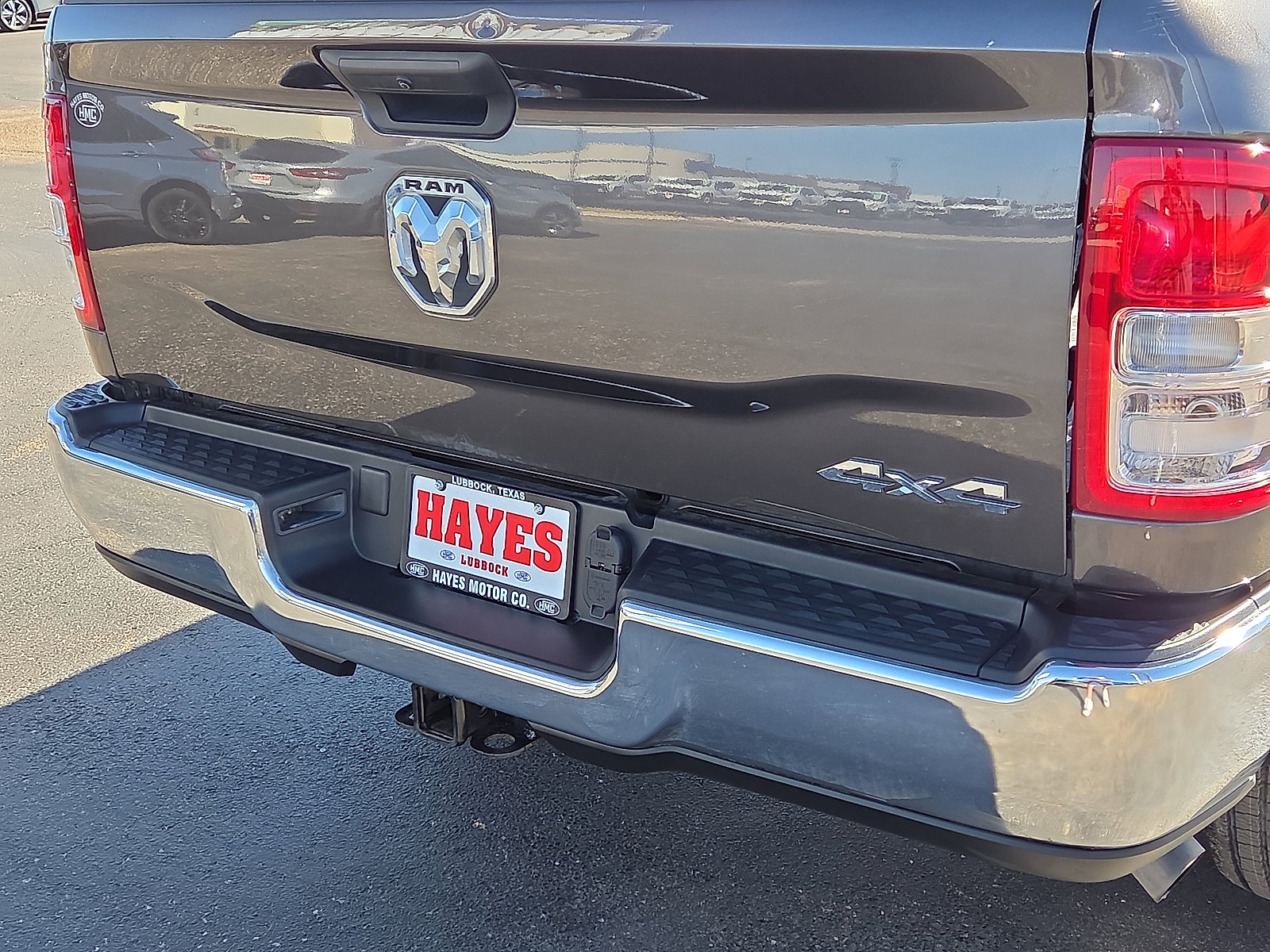 Used 2024 RAM 2500 Tradesman w/ Chrome Appearance Group image 8