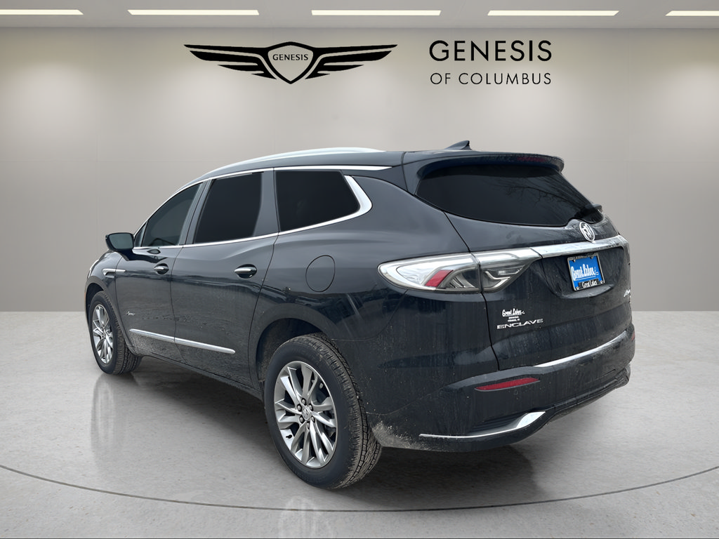 Used 2023 Buick Enclave Avenir FWD image 3