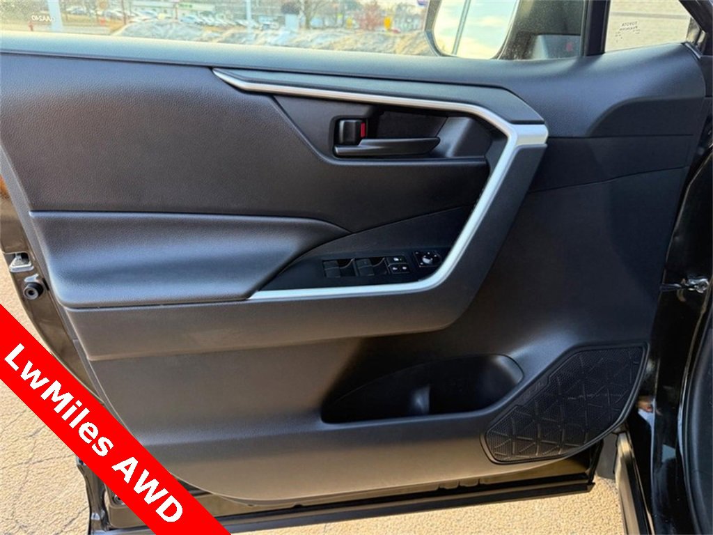 Used 2019 Toyota RAV4 LE w/ All Weather Liner Package image 19