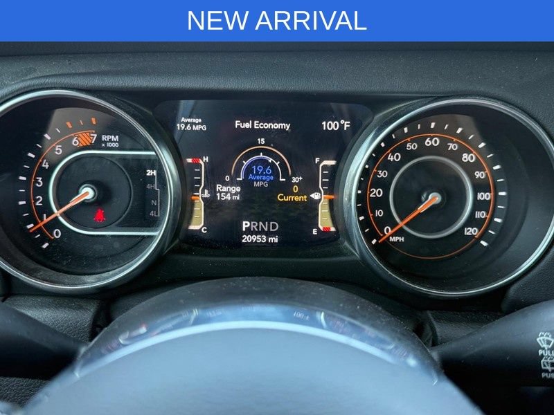 Used 2022 Jeep Wrangler Unlimited Sahara AWD/4WD image 20