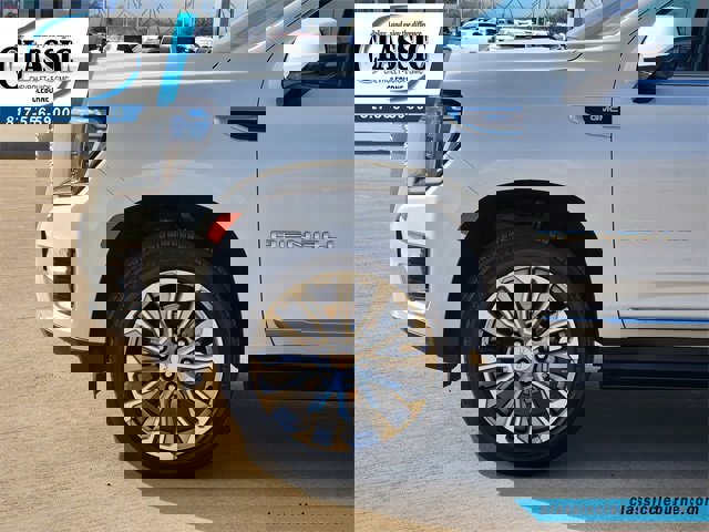 Used 2022 GMC Yukon XL Denali w/ Denali Ultimate Package image 11