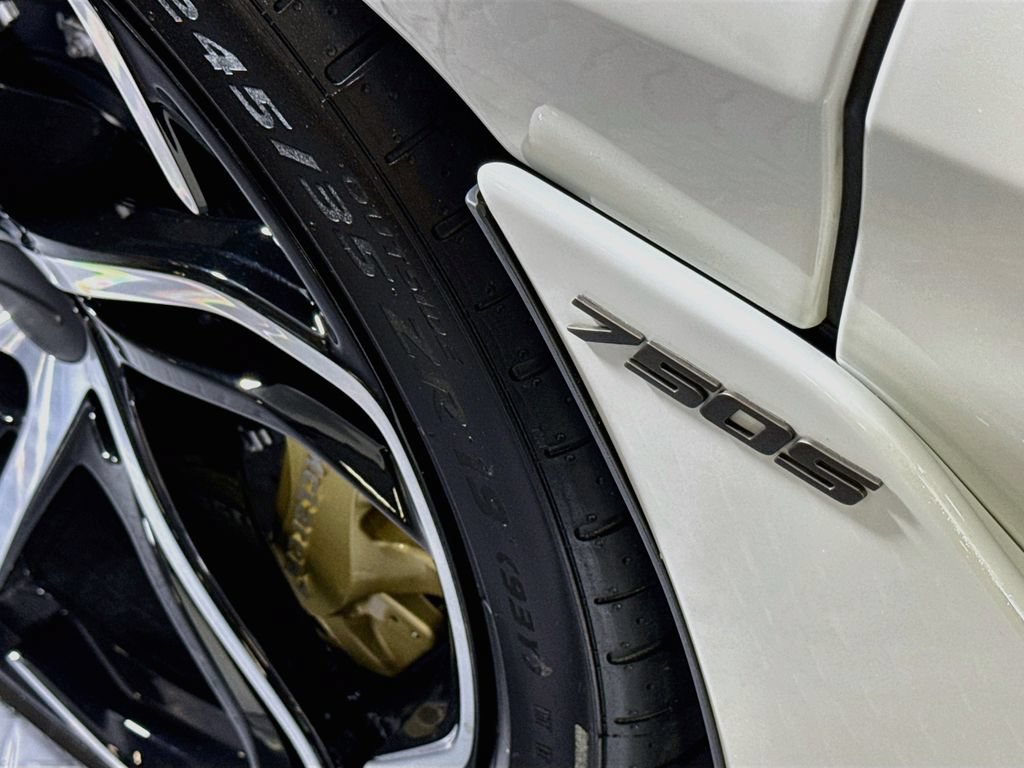 Used 2025 McLaren 750S Spider RWD image 21