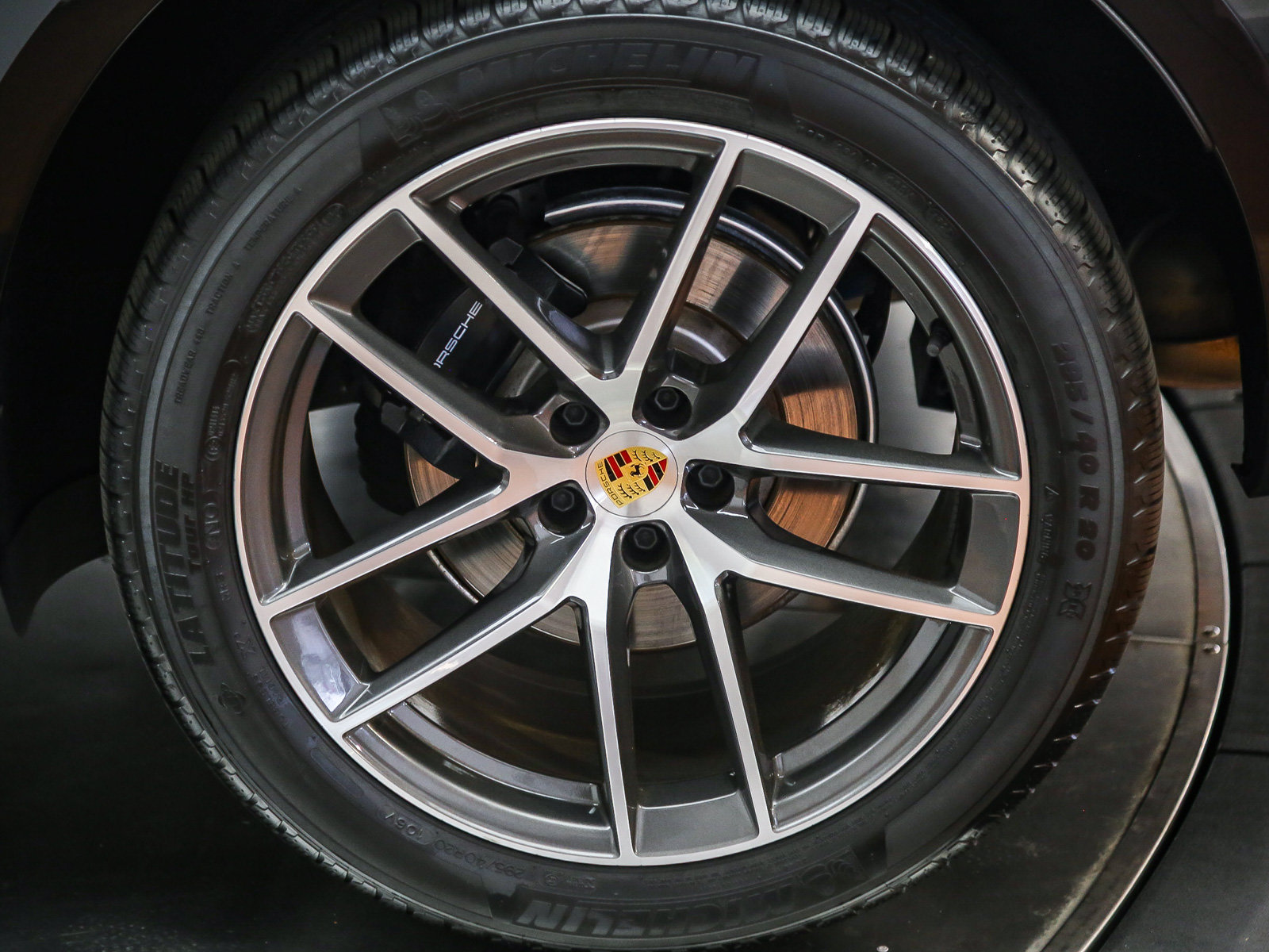 Certified 2026 Porsche Macan AWD/4WD image 14