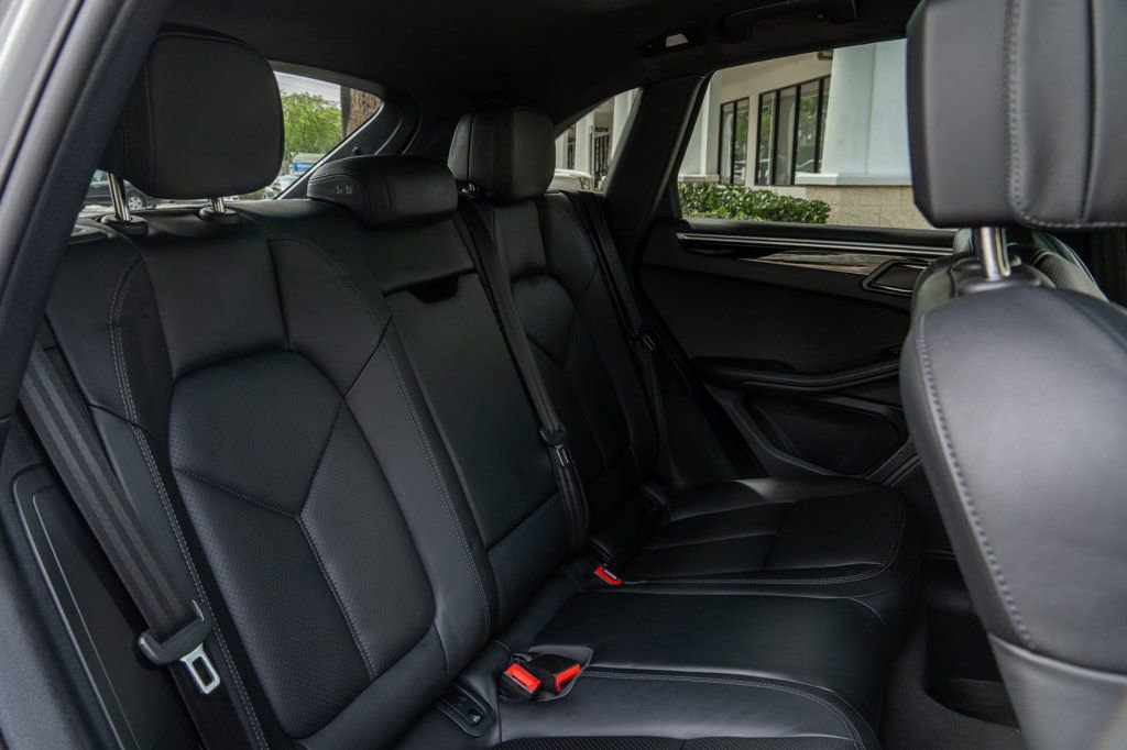 Used 2019 Porsche Macan S AWD/4WD image 23