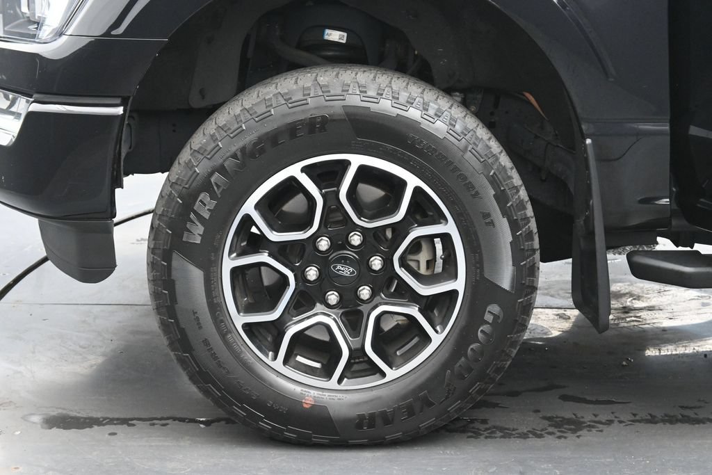 Used 2022 Ford F150 XLT w/ Equipment Group 302A High AWD/4WD image 28