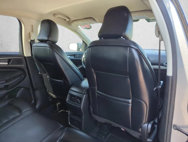 Used 2024 Ford Edge SEL AWD/4WD image 21
