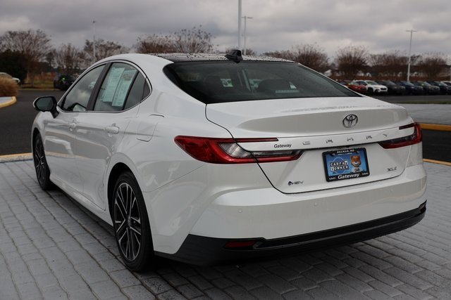 Used 2025 Toyota Camry XLE image 3