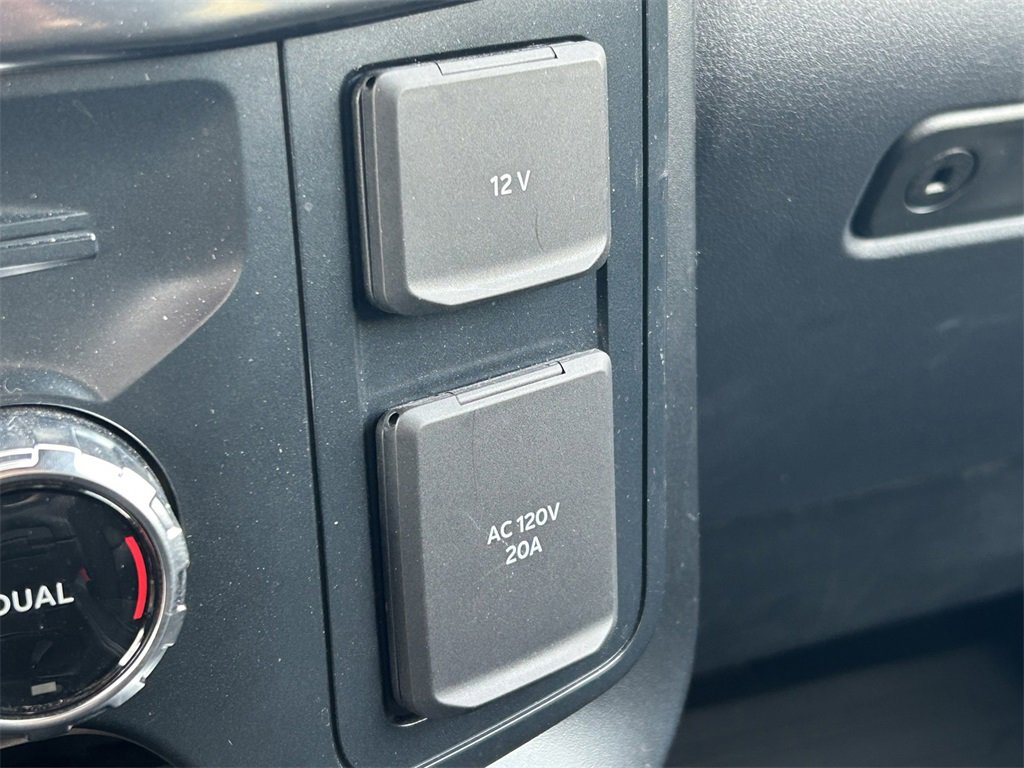 Used 2025 Ford F150 Raptor image 40