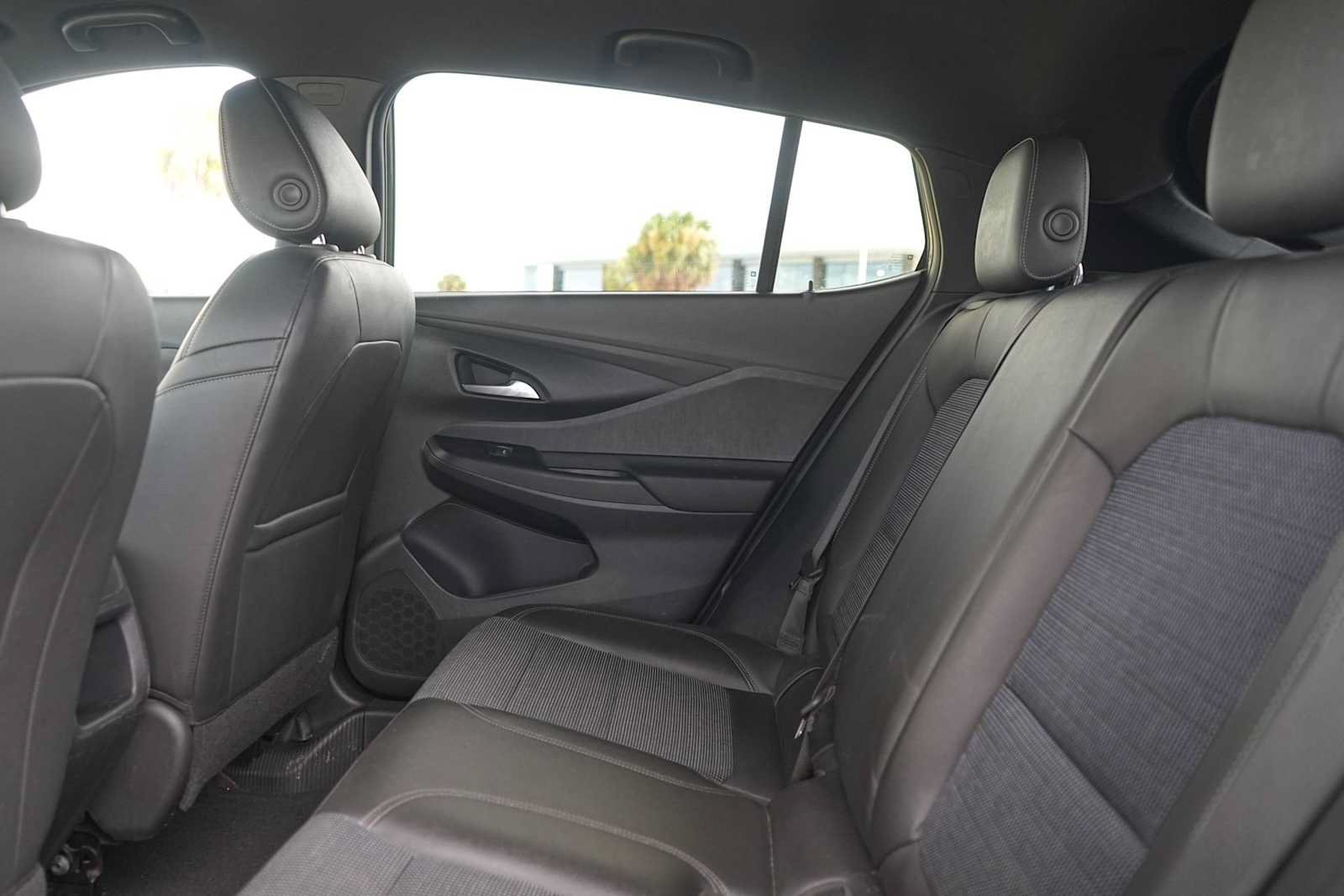 Used 2025 Buick Envista Preferred FWD image 14