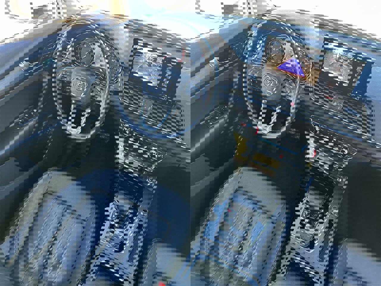 Used 2022 Audi Q5 2.0T Premium image 11