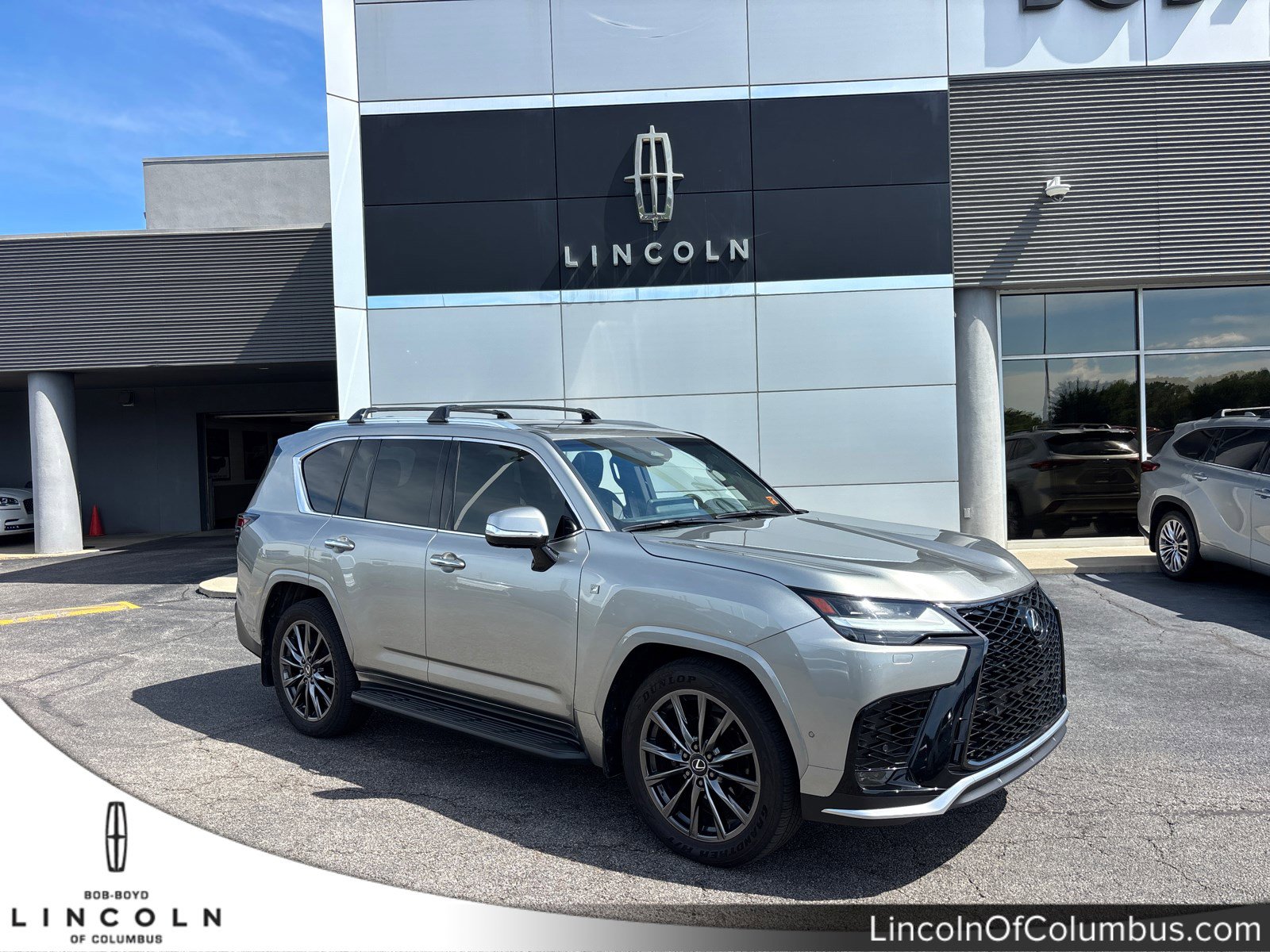 Used 2025 Lexus LX 700h F Sport AWD/4WD image 1