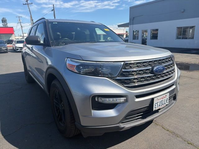 Used 2020 Ford Explorer XLT w/ Equipment Group 202A image 1