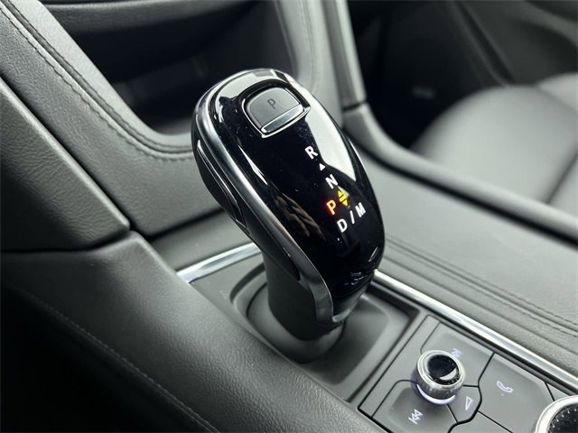 Used 2025 Cadillac XT5 Luxury image 16