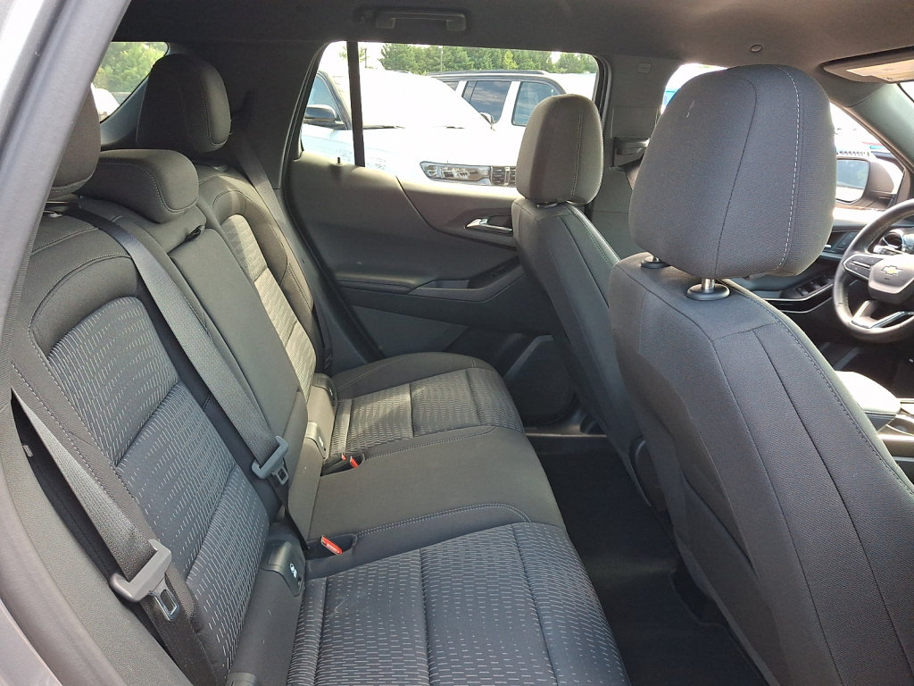 Used 2026 Chevrolet Equinox LT AWD/4WD image 15