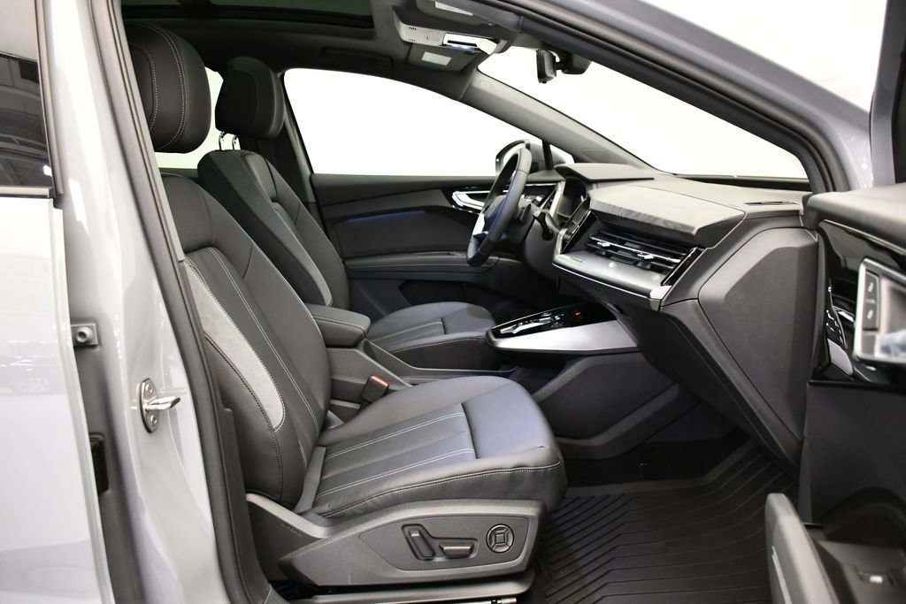 New 2026 Audi Q4 e-tron Premium image 48