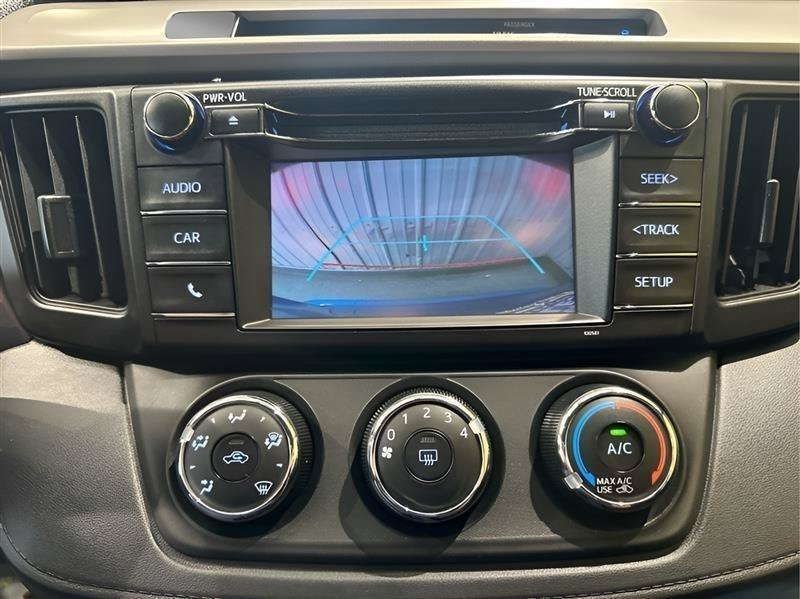 Used 2016 Toyota RAV4 LE AWD/4WD image 18
