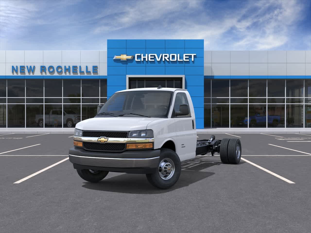 New 2025 Chevrolet Express 4500 Extended w/ Power Convenience Package RWD image 8