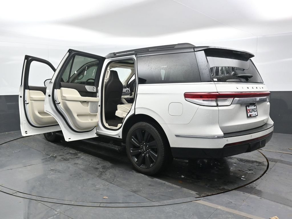 Used 2022 Lincoln Navigator Black Label image 54