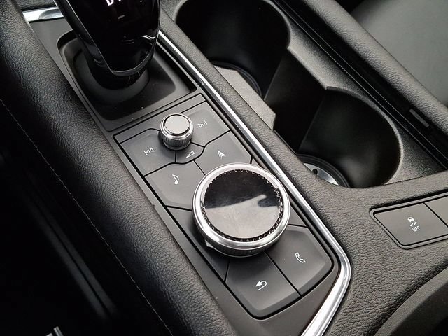 Certified 2023 Cadillac XT5 Premium Luxury AWD/4WD image 19