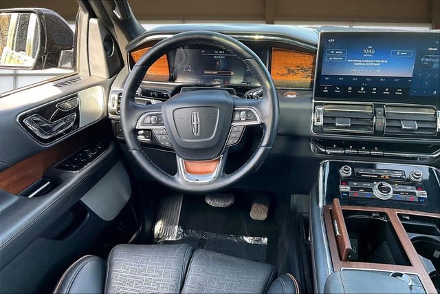 Used 2022 Lincoln Navigator Black Label image 5