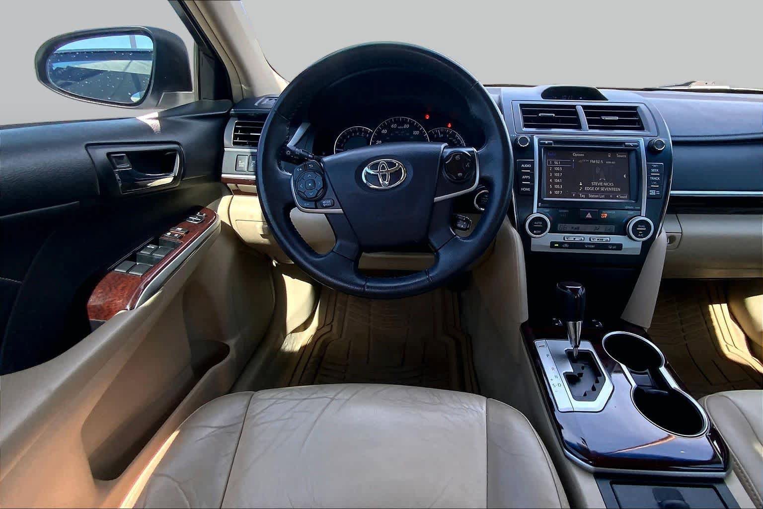 Used 2014 Toyota Camry XLE FWD image 6