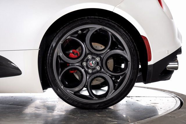 Used 2019 Alfa Romeo 4C Spider RWD image 13