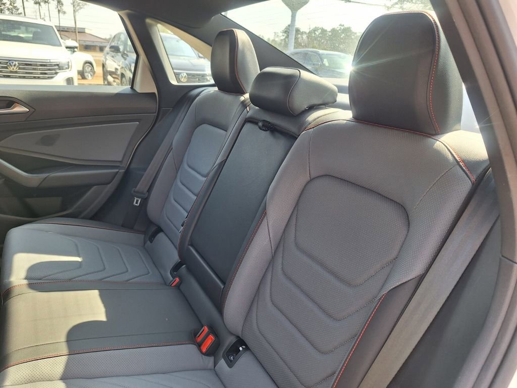 Used 2025 Volkswagen Jetta GLI Autobahn image 23