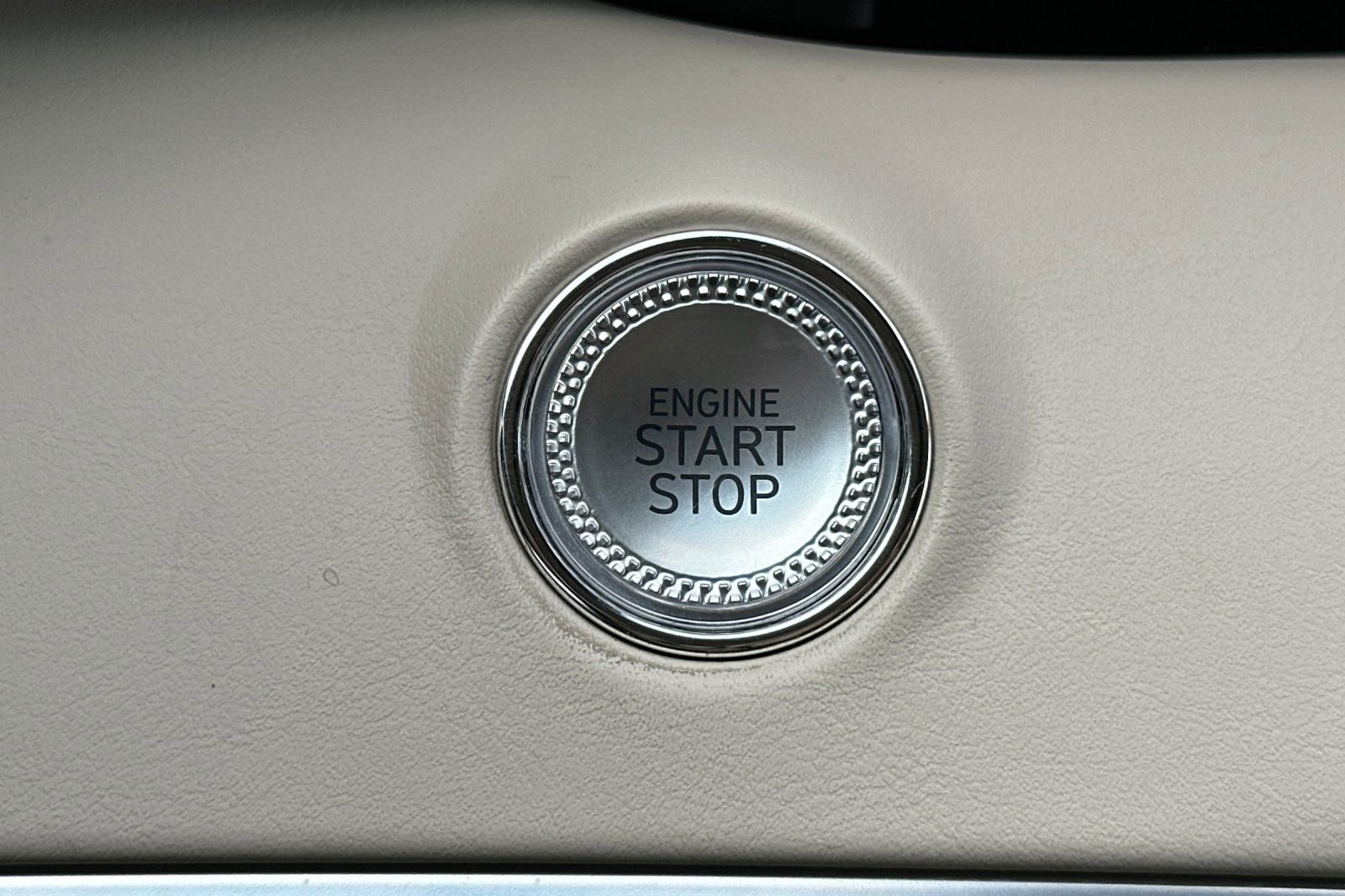 Used 2023 Genesis GV70 2.5T w/ Select Package image 27