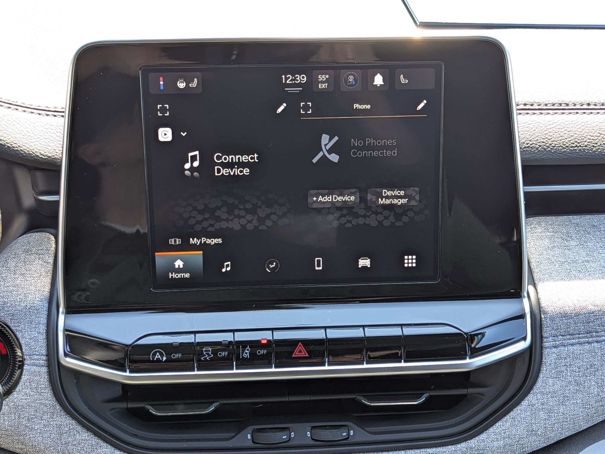 Certified 2025 Jeep Compass Latitude image 20