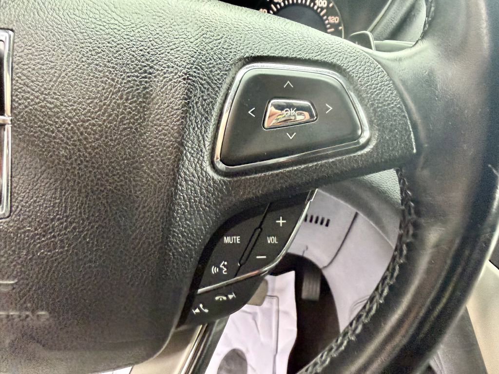 Used 2015 Lincoln MKC AWD w/ Equipment Group 102A Reserve image 18