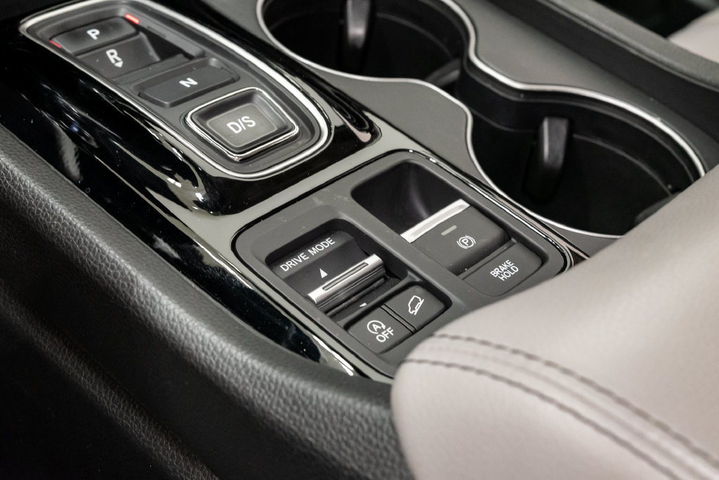 Used 2025 Honda Pilot EX-L image 26