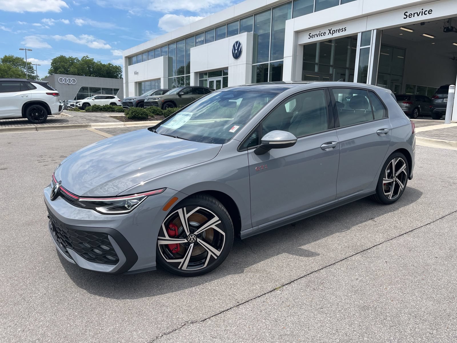 New 2026 Volkswagen GTI SE FWD image 1