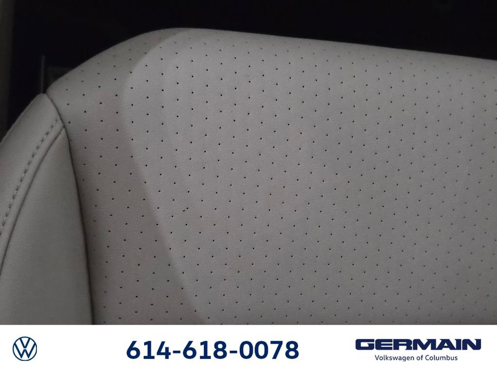 Used 2018 Volkswagen Atlas SEL AWD/4WD image 32