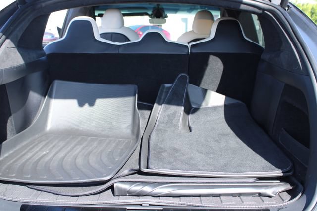 Used 2023 Tesla Model X AWD/4WD image 34