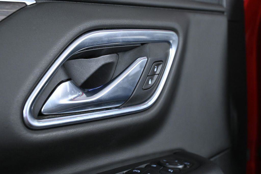 Used 2021 Chevrolet Tahoe Z71 w/ Luxury Package image 28